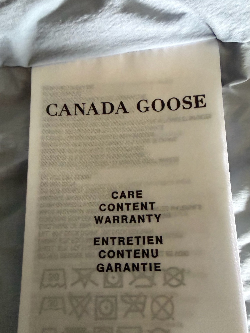 Canada Goose Clair Hooded Puffer Vest - Picture 9 of 10
